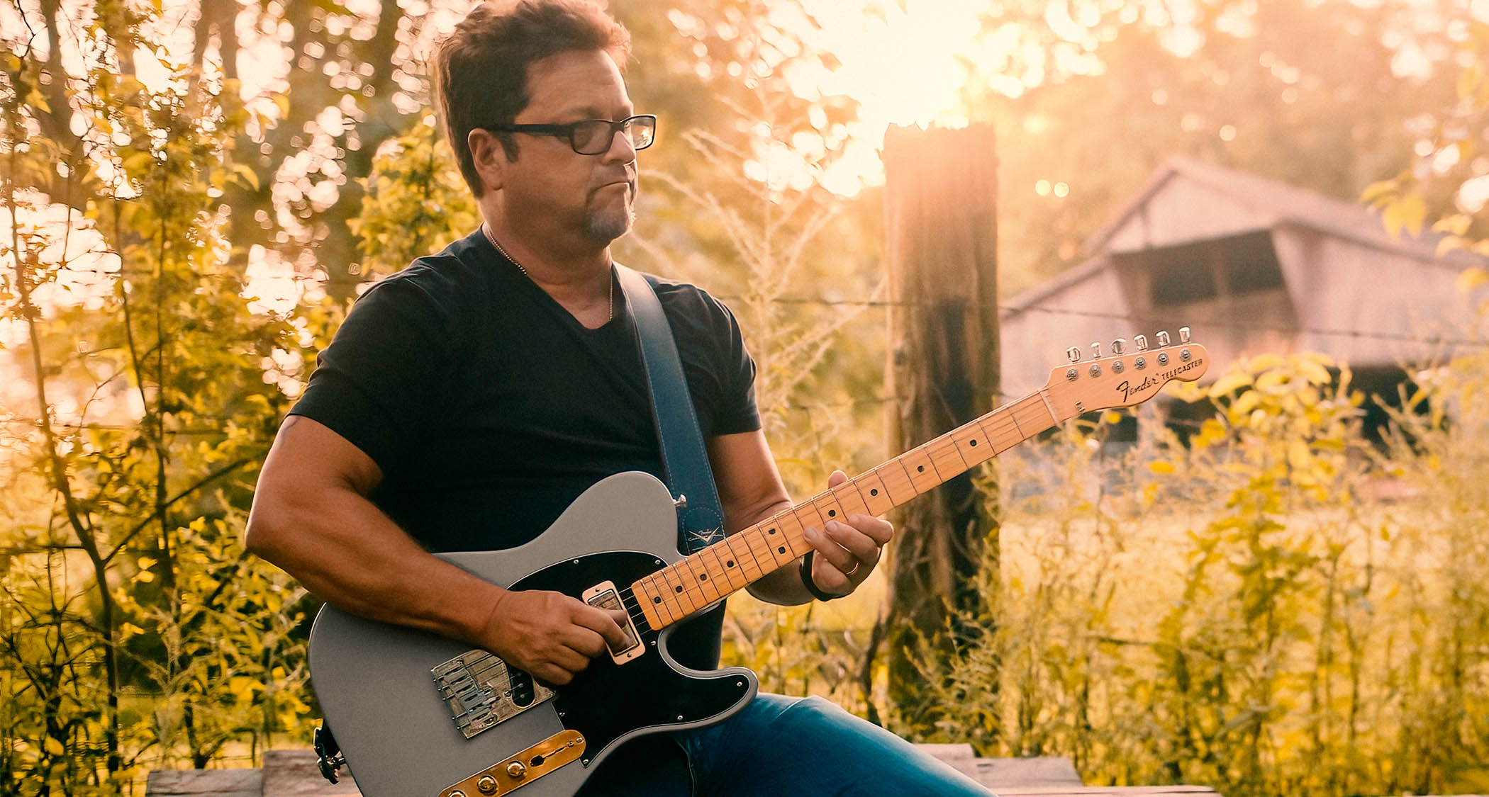 Studio ace Brent Mason with his Primer Gray signature Fender Telecaster, a heavily modded electric that can cover all bases.