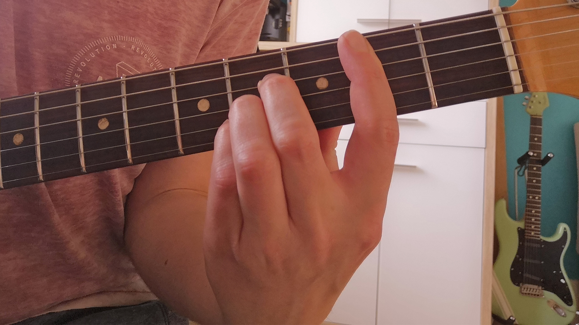 How to play the B chord on guitar